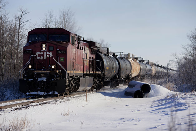 Record Grain Crop Stuck on Prairie as Railways Tap Oil