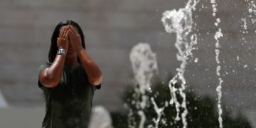 Temperature in Portugese capital hits record 44 C as heatwave sears southern Europe